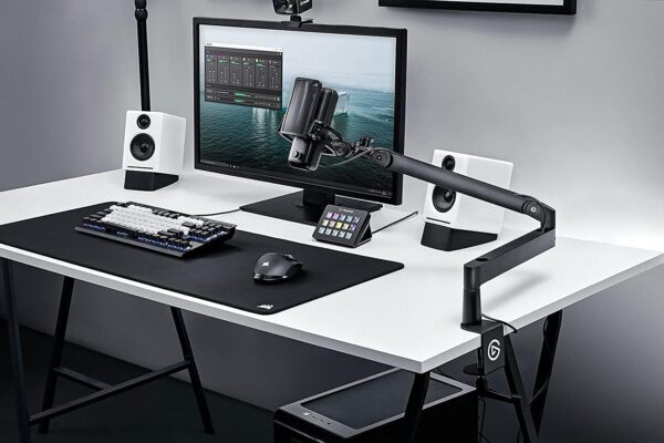 Elgato Wave Mic Arm LP, Premium Low Profile Microphone Arm and Cable Ducts, Desk Clamp, Versatile Attachment and Fully Adjustable, Perfect for Podcasts, Streaming, Gaming, Home...