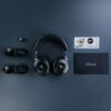 Razer Kraken V4 - Draadloze Gaming Headset (3 Modes Connectiviteit, TriForce 40mm Drivers, 9-Zone RGB Earcup Verlichting, Mix & Volume aanpassingen, THX Spatial Audio) Zwart