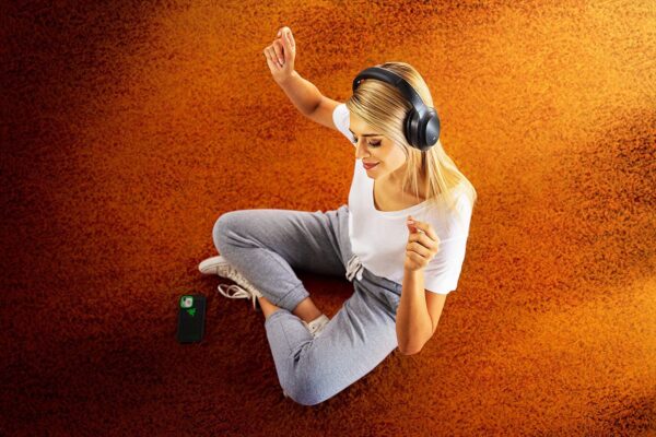 Razer Opus - Draadloze Hoofdtelefoon met Actieve Ruisonderdrukking (Wireless Headset, Bluetooth, 40 uur, Microfoons, Omgevingsmodus) Zwart